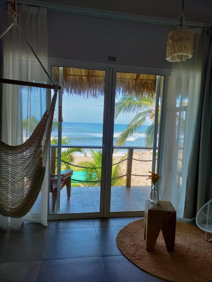 Alive Beach House Transito Exterior photo