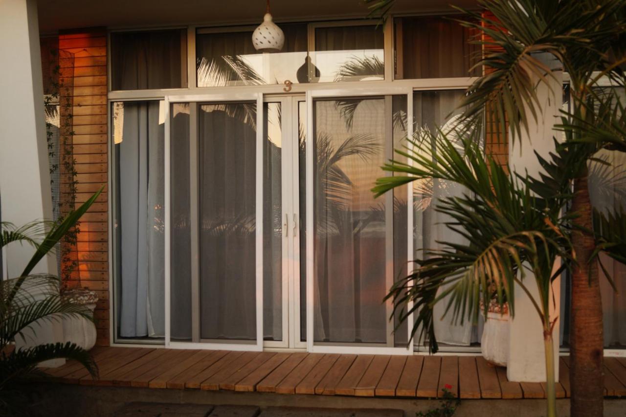 Alive Beach House Transito Exterior photo
